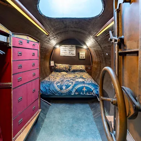 Insolite, Ambiance Steampunk - 2 Pers. *